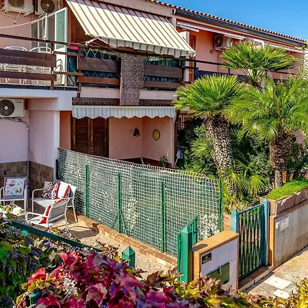 'capo D'argento By Interhome Lägenhet SantʼAlessio Siculo